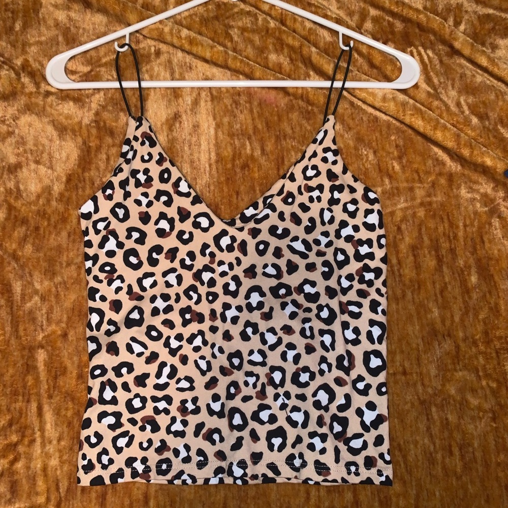 Libra print crop top